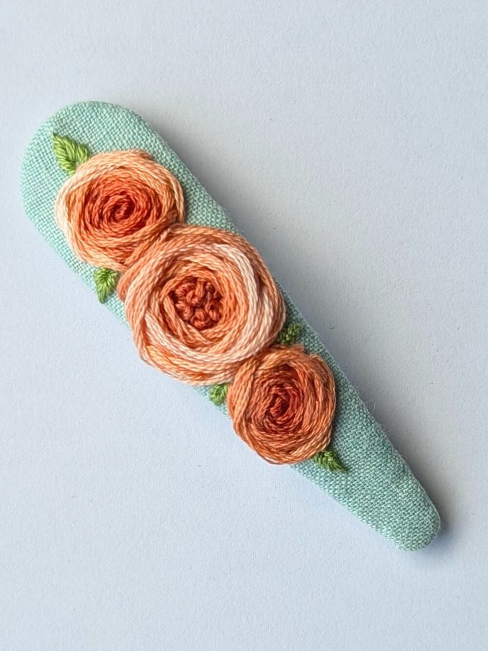 New Roses on Blue hand embroidered linen cotton large handmade hair clip - Picture 3 of 3